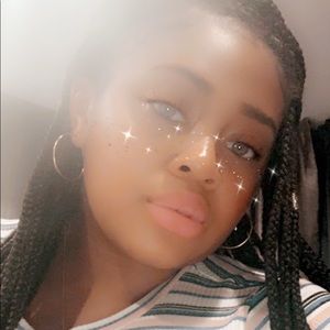 Meet your Posher, Shakra